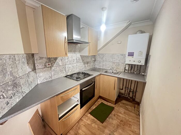 1 Bedroom Flat To Rent In Herbert Road, Southall, Greater London, UB1