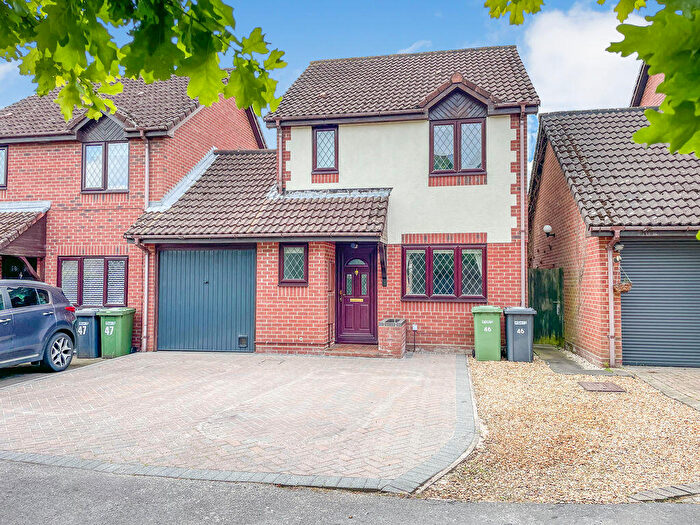 3 Bedroom Detached House For Sale In Malvern Gardens, Hedge End, SO30