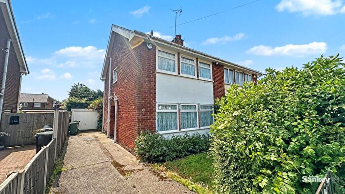 3 Bedroom Semi-Detached House For Sale In Westdale Road, Mansfield, NG19