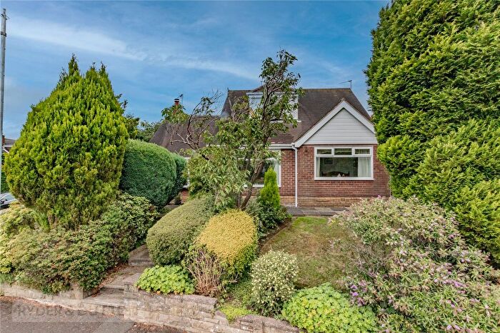 3 Bedroom Detached Bungalow For Sale In Belmont Avenue, Springhead, Saddleworth, OL4