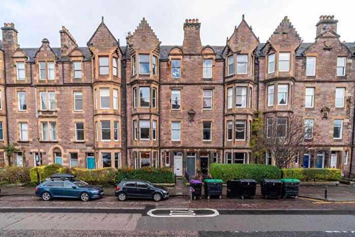 2 Bedroom Flat For Sale In Marchmont Road, Marchmont, Edinburgh, EH9