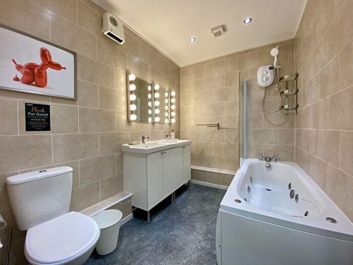 7 Bedroom Terraced House To Rent In , Gascoyne Street, Manchester, M14