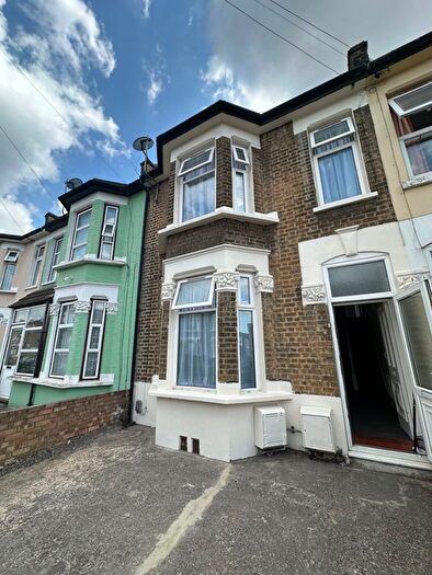 4 Bedroom Terraced House To Rent In Boleyn Road, London, E7