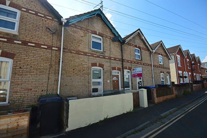 3 Bedroom Terraced House For Sale In Polden Road, Salisbury, SP1