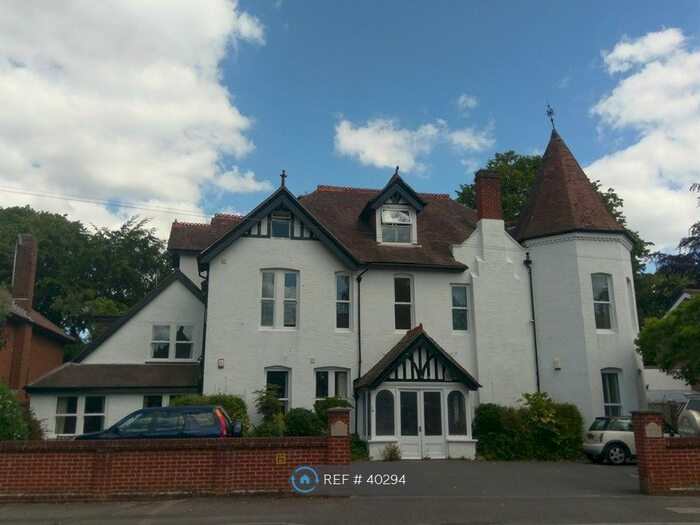 2 Bedroom Flat To Rent In Magnolia Court, Bournemouth, BH1