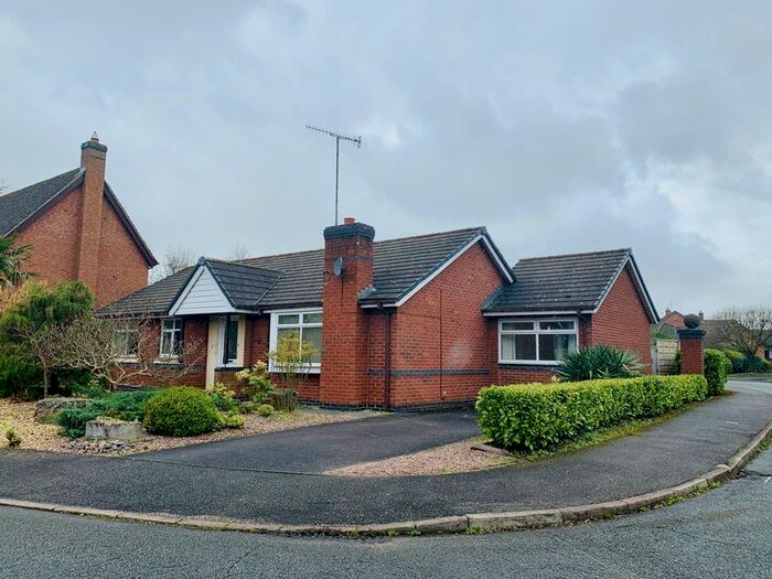 3 Bedroom Bungalow To Rent In Ennerdale Drive, Congleton, CW12