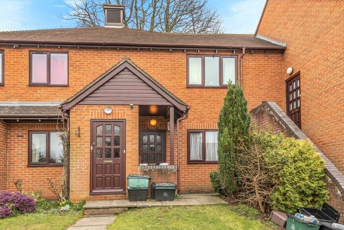 2 Bedroom Maisonette To Rent In Maitland Drive, High Wycombe, HP13