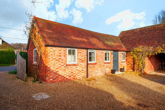 1 Bedroom Detached House To Rent In Whitchurch Hill, Reading, Oxfordshire, RG8