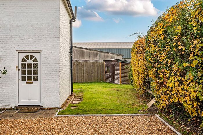 4 Bedroom Detached House To Rent In West Grimstead, Salisbury, SP5