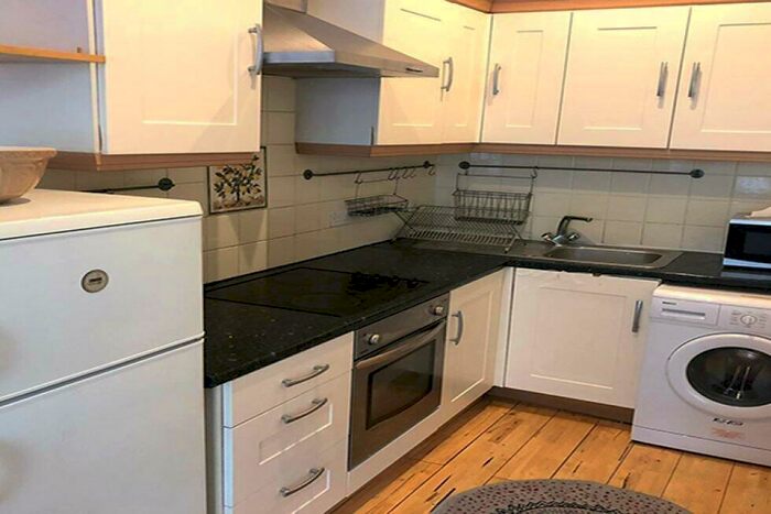 1 Bedroom Flat To Rent In Camden High Street, Camden, NW1