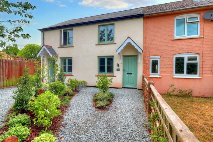 2 Bedroom Terraced House To Rent In Kings Road, Godalming, Surrey, GU7