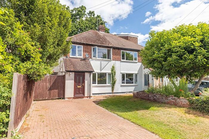 3 Bedroom Semi-Detached House For Sale In Lawn Close, Datchet, SL3