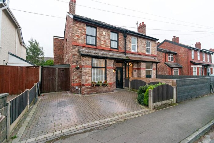 5 Bedroom Semi Detached House For Sale In Coronation Avenue, Formby, L37