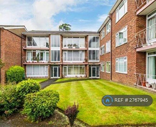 2 Bedroom Flat To Rent In Redruth House, Sutton, SM2