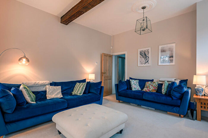 3 Bedroom Semi Detached House For Sale In Povey Cross Road, Horley, RH6