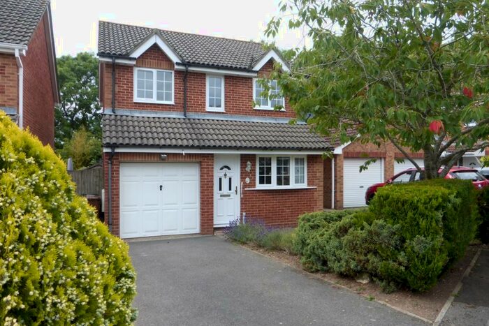 3 Bedroom Detached House To Rent In Nursling, Southampton, SO16