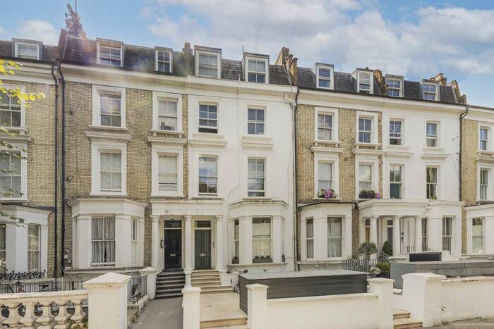 2 Bedroom Flat To Rent In Elsham Road, London, W14