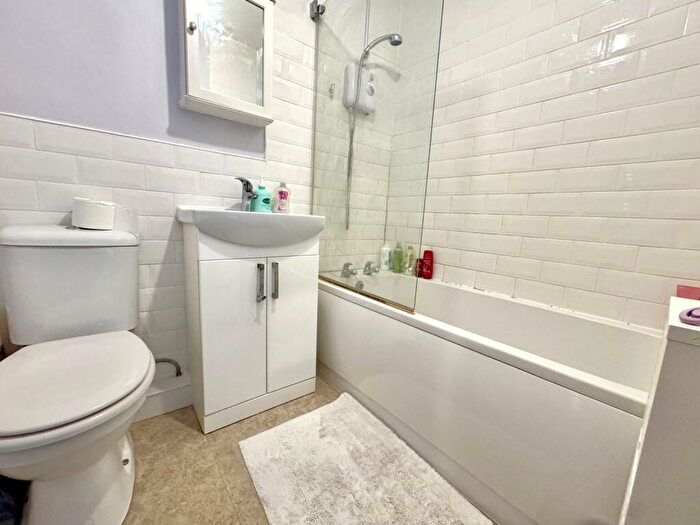 3 Bedroom Terraced House For Sale In Walcot Close, Thornbury, Plymouth, PL6