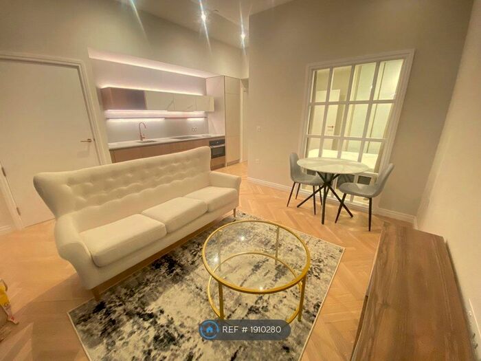 1 Bedroom Flat To Rent In Parkland Walk, London, SW6