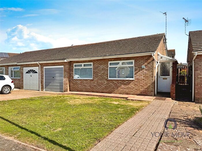 2 Bedroom Bungalow To Rent In Plover Close, Eastbourne, East Sussex, BN23