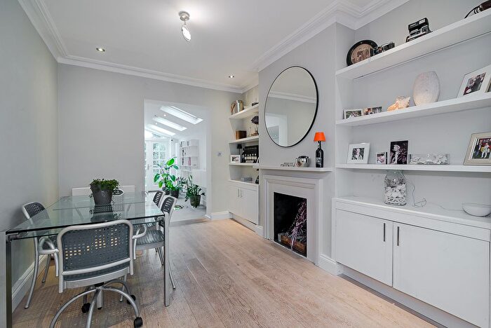 3 Bedroom Terraced House For Sale In Lillian Road, London, SW13