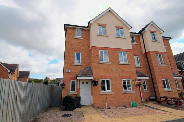 3 Bedroom Town House To Rent In Thistle Drive, Whitstable, CT5