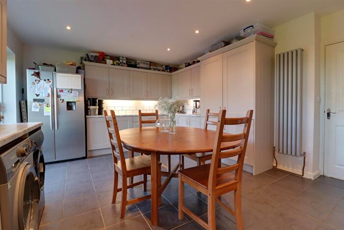 3 Bedroom Semi-Detached House For Sale In Lucius Walk, Caistor, LN7