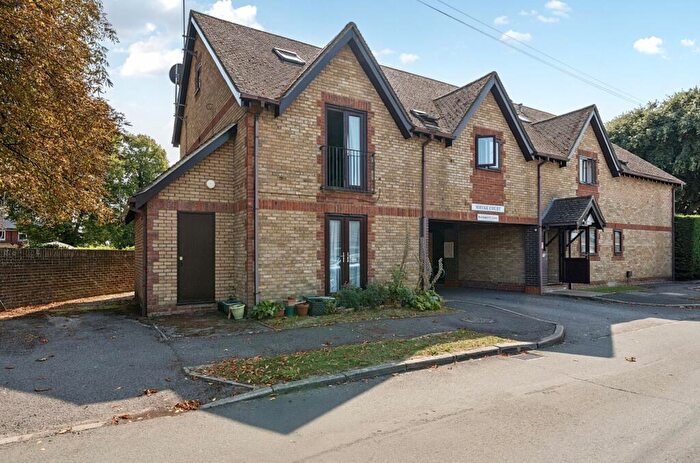1 Bedroom Flat For Sale In Whyke Close, Whyke Court Whyke Close, PO19