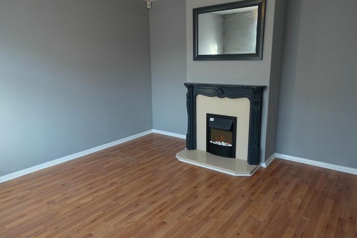 3 Bedroom Semi-Detached House To Rent In Birkhall Road, Middlesbrough TS3