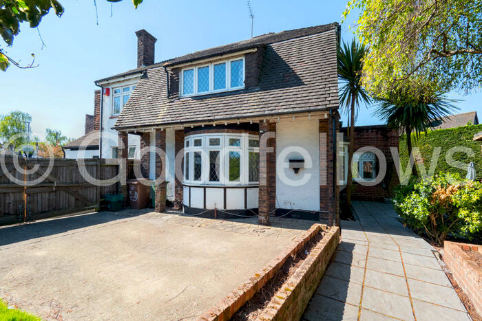 3 Bedroom House To Rent In Croydon Road, Wallington, SM6