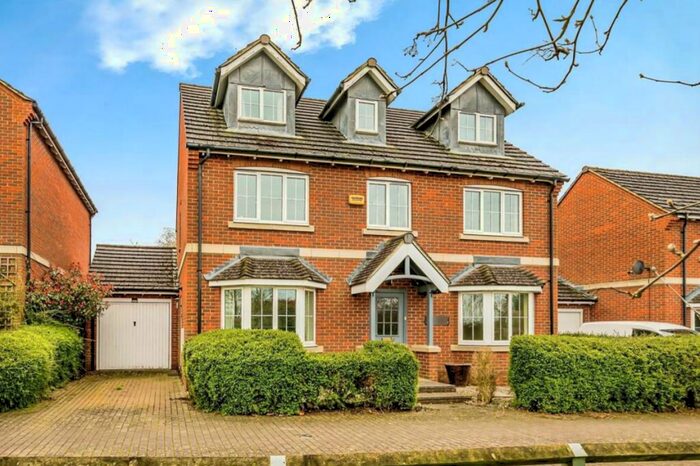 5 Bedroom House To Rent In Almond Tree Drive, Weston Turville, Aylesbury, HP22