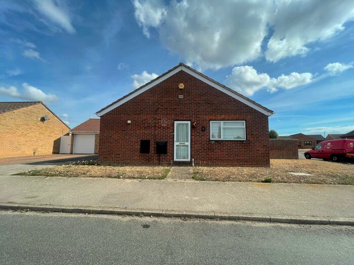 2 Bedroom Detached Bungalow To Rent In Sudbourne Avenue, Clacton-On-Sea, CO16