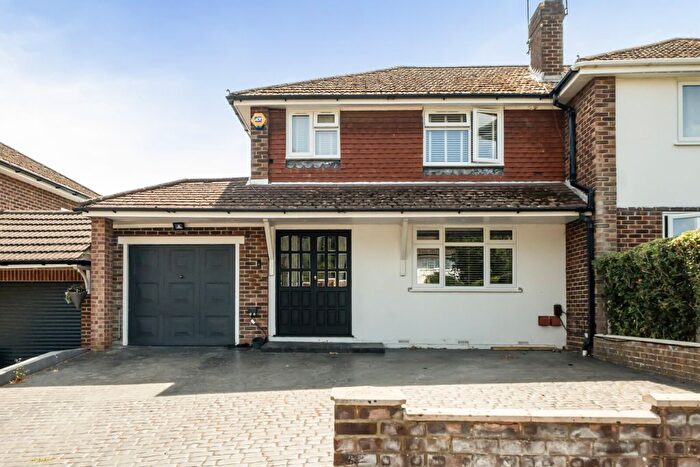 3 Bedroom Semi Detached House For Sale In Clanfield Crescent, Tilehurst, Reading, Berkshire, RG31