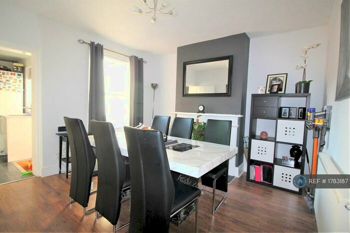 2 Bedroom Terraced House To Rent In Buckingham Street, Wolverton, Milton Keynes, MK12