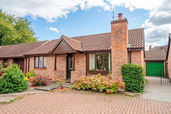 2 Bedroom Bungalow For Sale In Danesmead Close, York, YO10