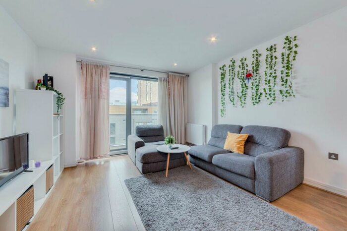 2 Bedroom Flat To Rent In Werner Court, Aqua Vista Square, E3