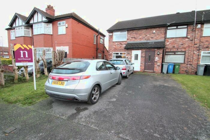 2 Bedroom End Of Terrace House To Rent In Denmark Road, Sale, M33