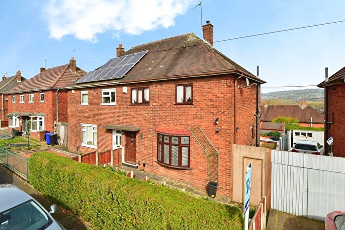 3 Bedroom Semi Detached House For Sale In Ralph Drive, Sneyd Green, Stoke-on-trent, ST1