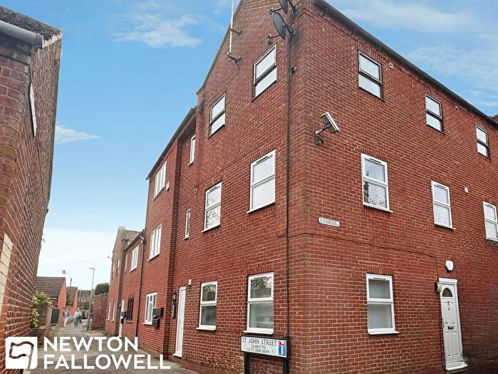2 Bedroom Flat For Sale In Chapelgate, Retford, DN22