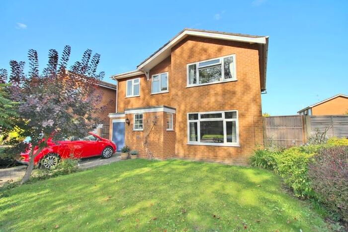 4 Bedroom Detached House For Sale In Ladywood Road, Spalding, Lincolnshire, PE11