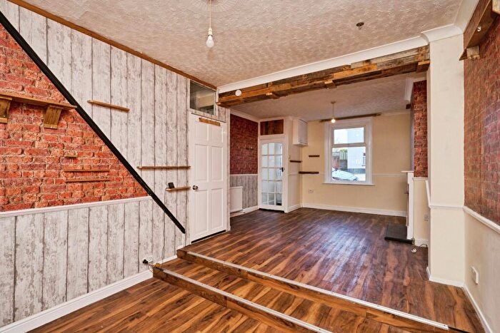 2 Bedroom End Of Terrace House For Sale In Caesars Road, Newport, Isle Of Wight, PO30