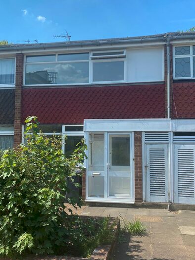 3 Bedroom Terraced House To Rent In Campsfield Road, Hornsey, N8