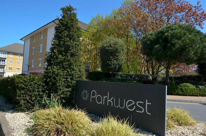 1 Bedroom Flat To Rent In Jefferson House, Park Lodge Avenue, West Drayton, UB7