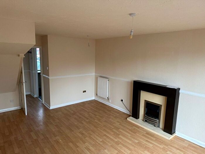 2 Bedroom Barn Conversion To Rent In Neath, SA11