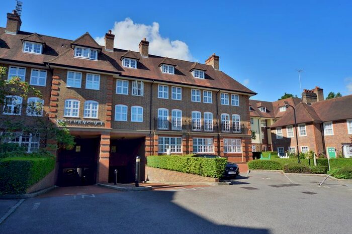 1 Bedroom Flat To Rent In Heathview Court, Corringway, Golders Green, London, NW11