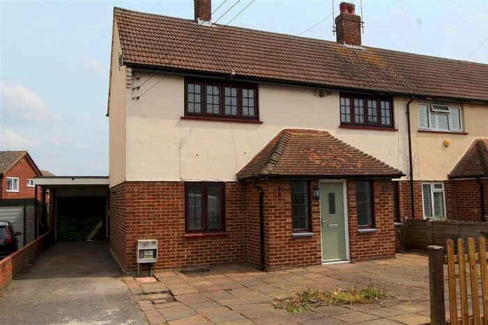 3 Bedroom Property To Rent In Barton Road, Sutton At Hone, Dartford, DA4