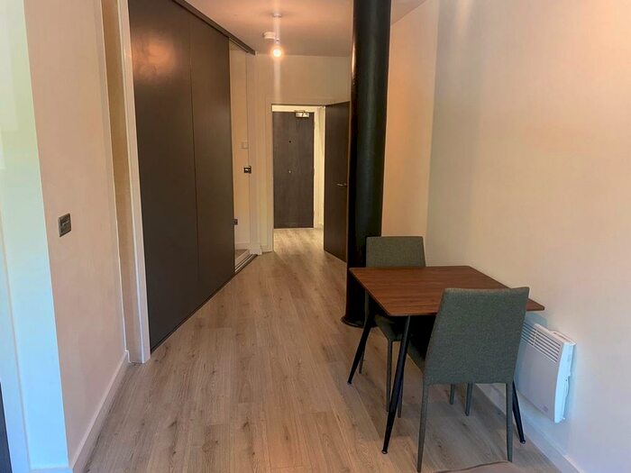 2 Bedroom Apartment To Rent In Cape Street, Bradford, West Yorkshire, BD1