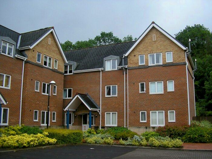 2 Bedroom Flat To Rent In The Landings, Penarth Marina, CF64