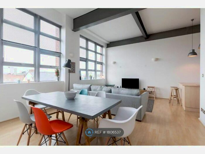 Studio To Rent In Great Hampton Street, Birmingham, Jewellery Quarter, B18