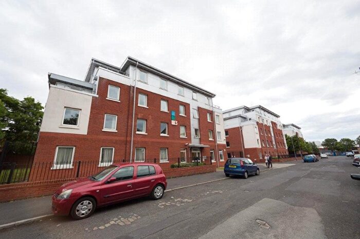 1 Bedroom Flat For Sale In Hyde Grove, Manchester, Greater Manchester, M13
